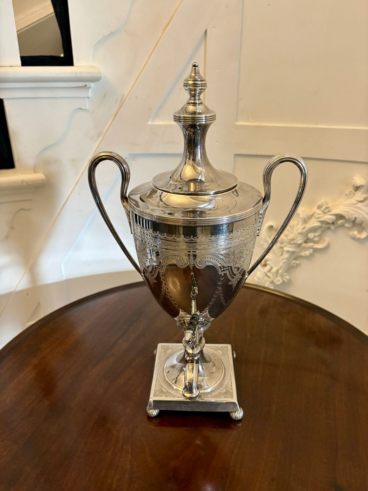 Antique 19tth Centuryt Walker & Hall Sheffield Silver Plated Tea Urn