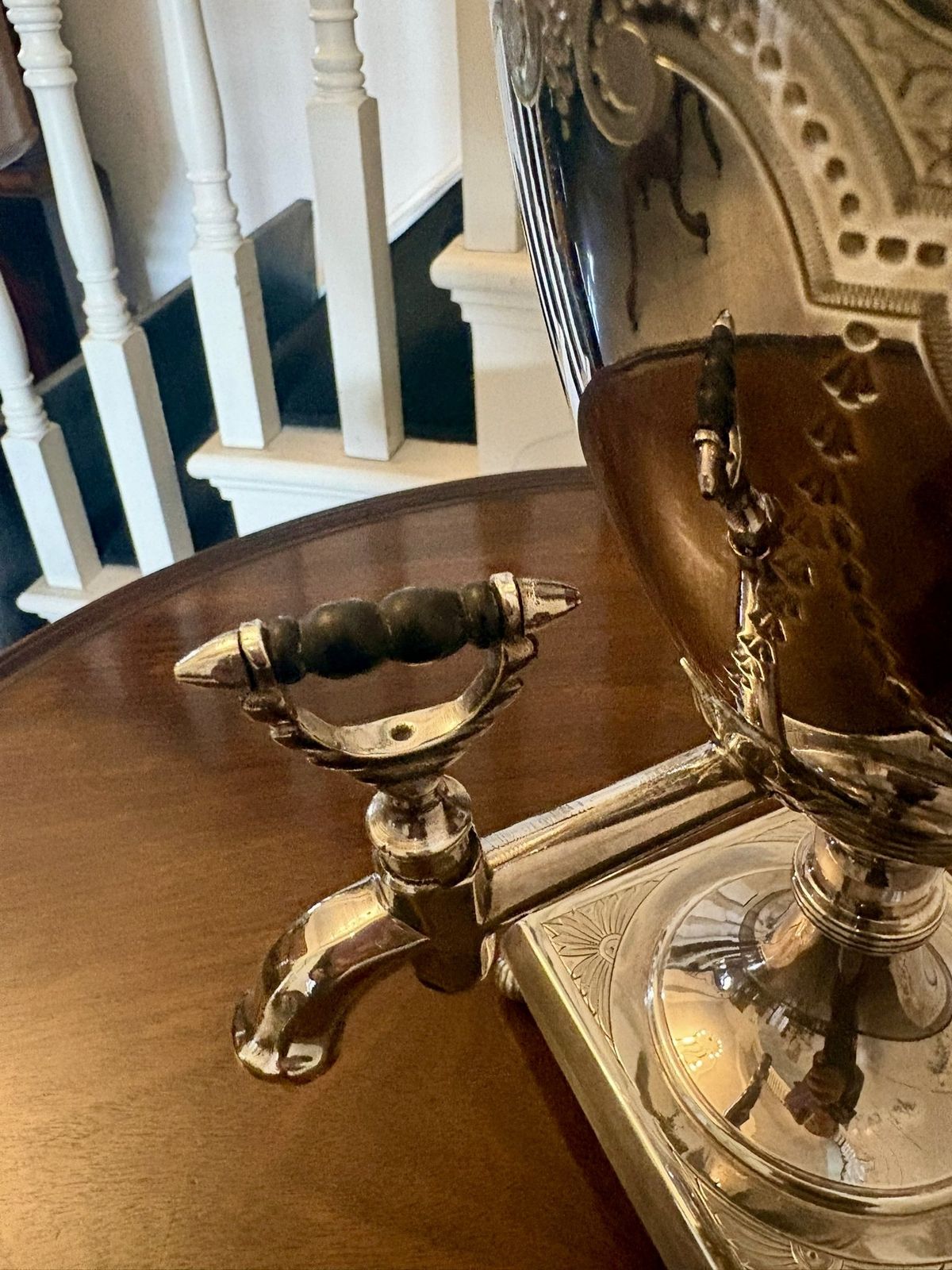 photo vintage Antique 19tth Centuryt Walker & Hall Sheffield Silver Plated Tea Urn
