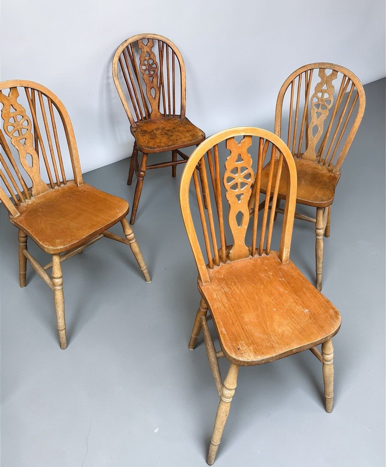 Furniture Antique Set Of Four Elm And Beech Windsor Wheelback Dining Chairs C1940s photo