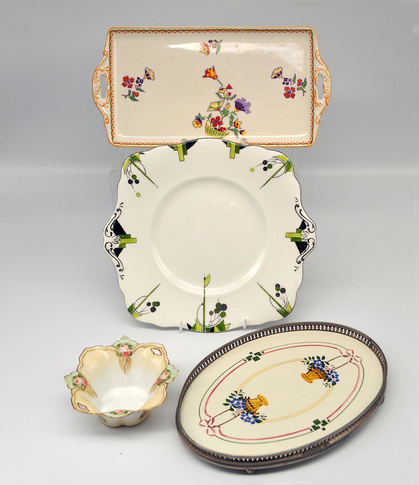 photo furniture Early 20th Century Porcelain Job Lot Of X20 Pieces