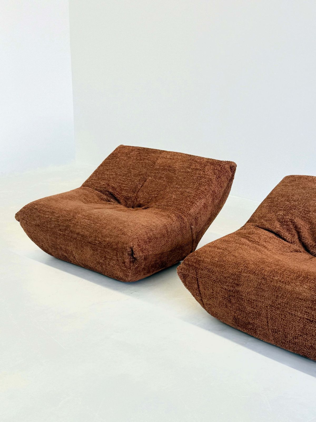 Papillon Lounge Chairs By Guido Maria Rosati For Giovannetti In Rust Brown photo for sale