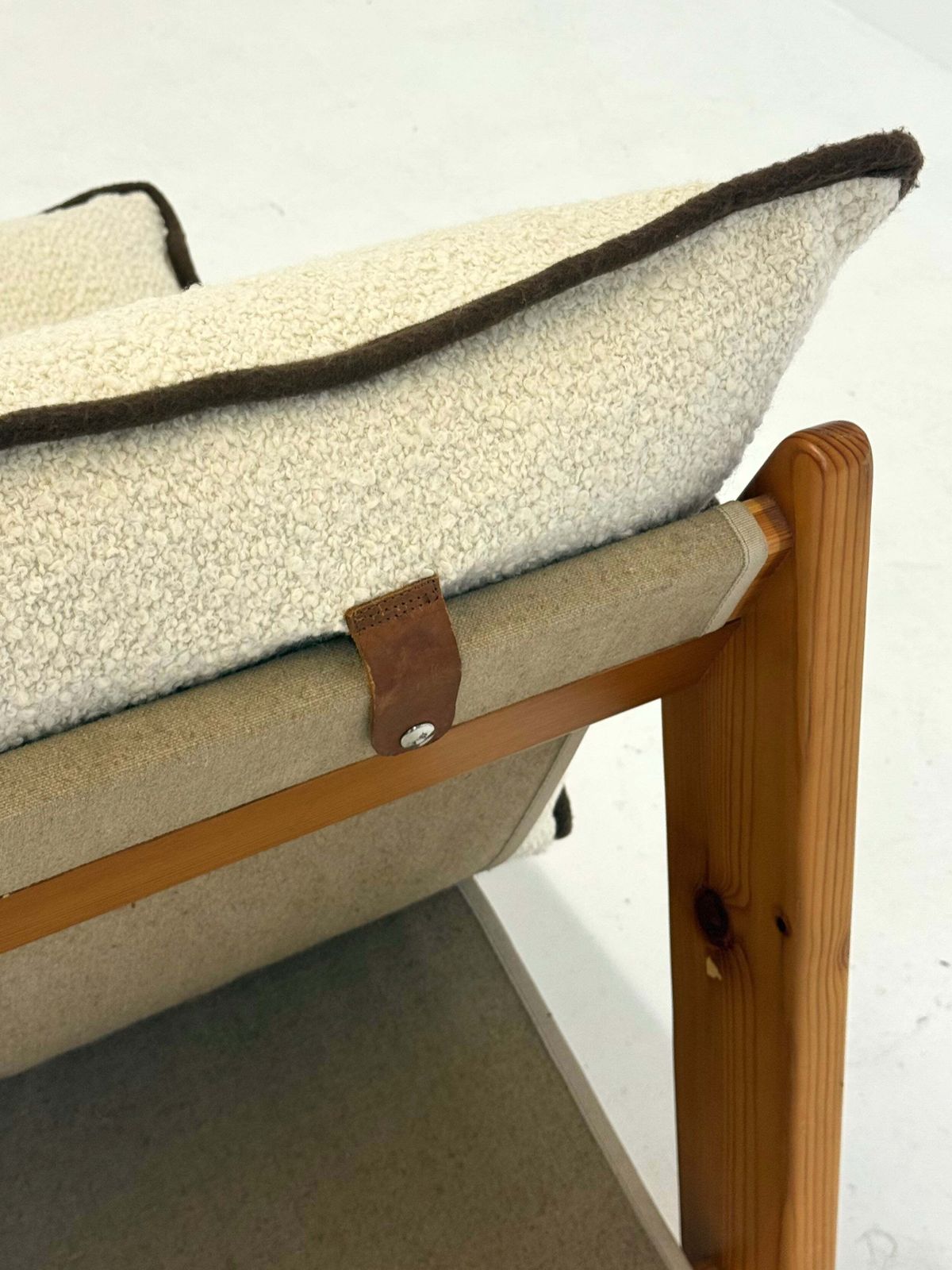 2600.0 Italian Armchair From Ibisco In White Bouclé photo