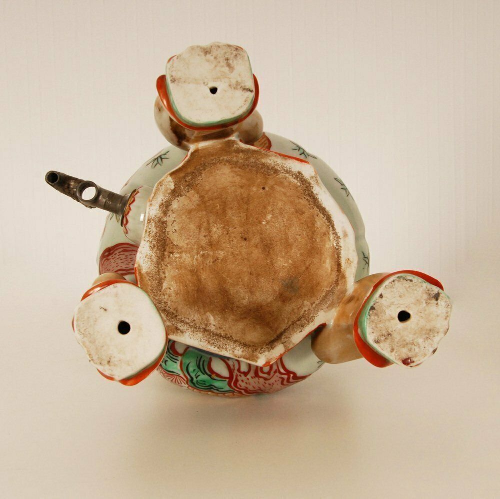 Antique Japanese Ceramic Coffee Pot In Porcelain Arita By Samson Paris, 1600s photo for sale