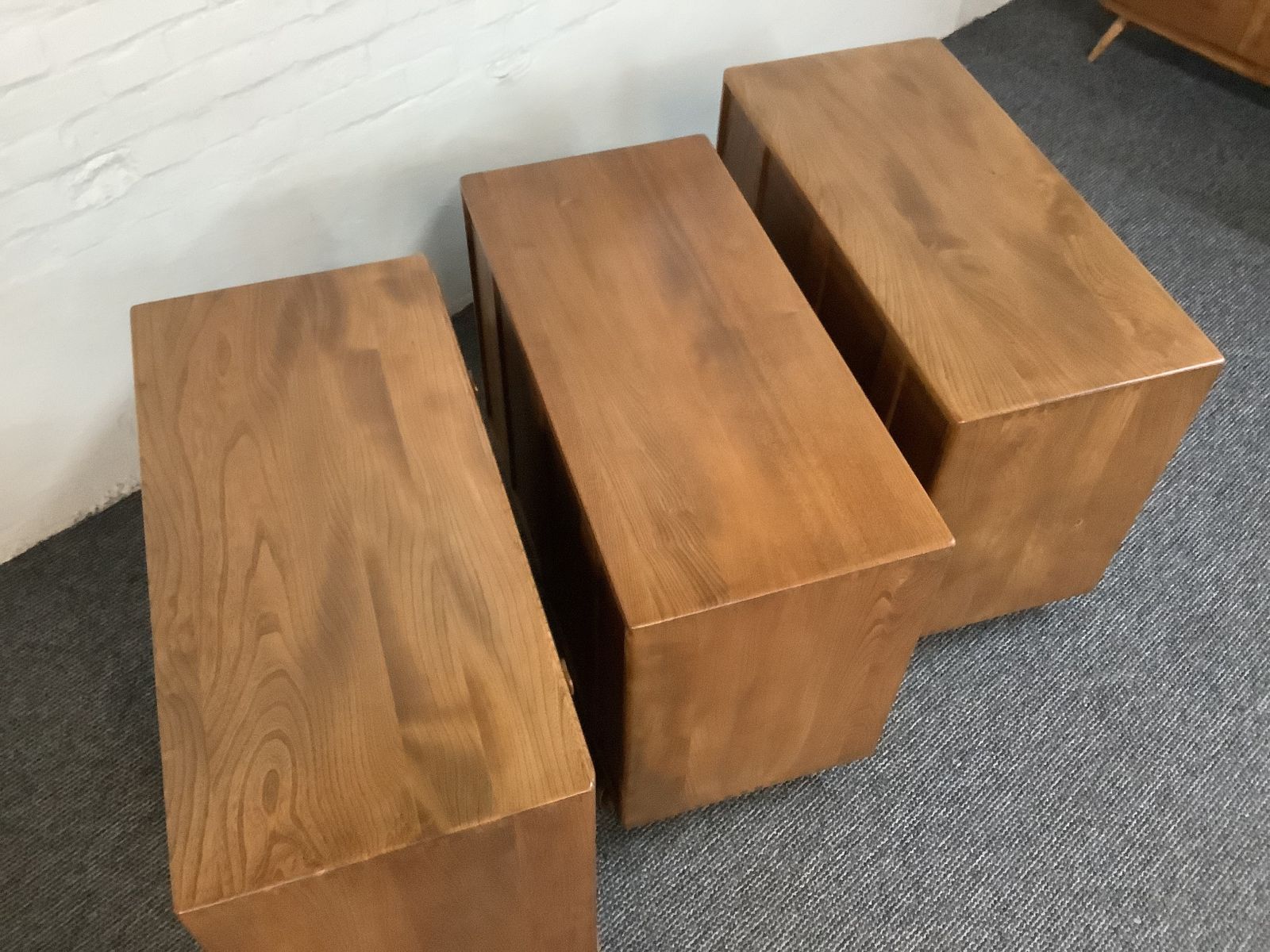 2500.0 Matching Trio Of Ercol Windsor Chest Of Drawers. photo
