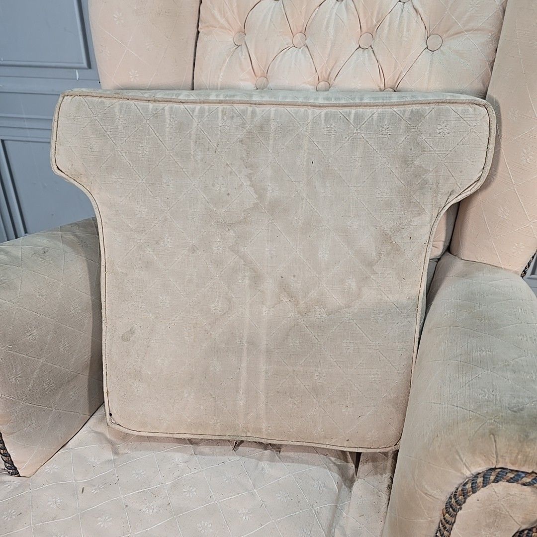 160.0 Vintage Wingback Armchair Upholstered Button Back Dovedale Furniture Victorian photo