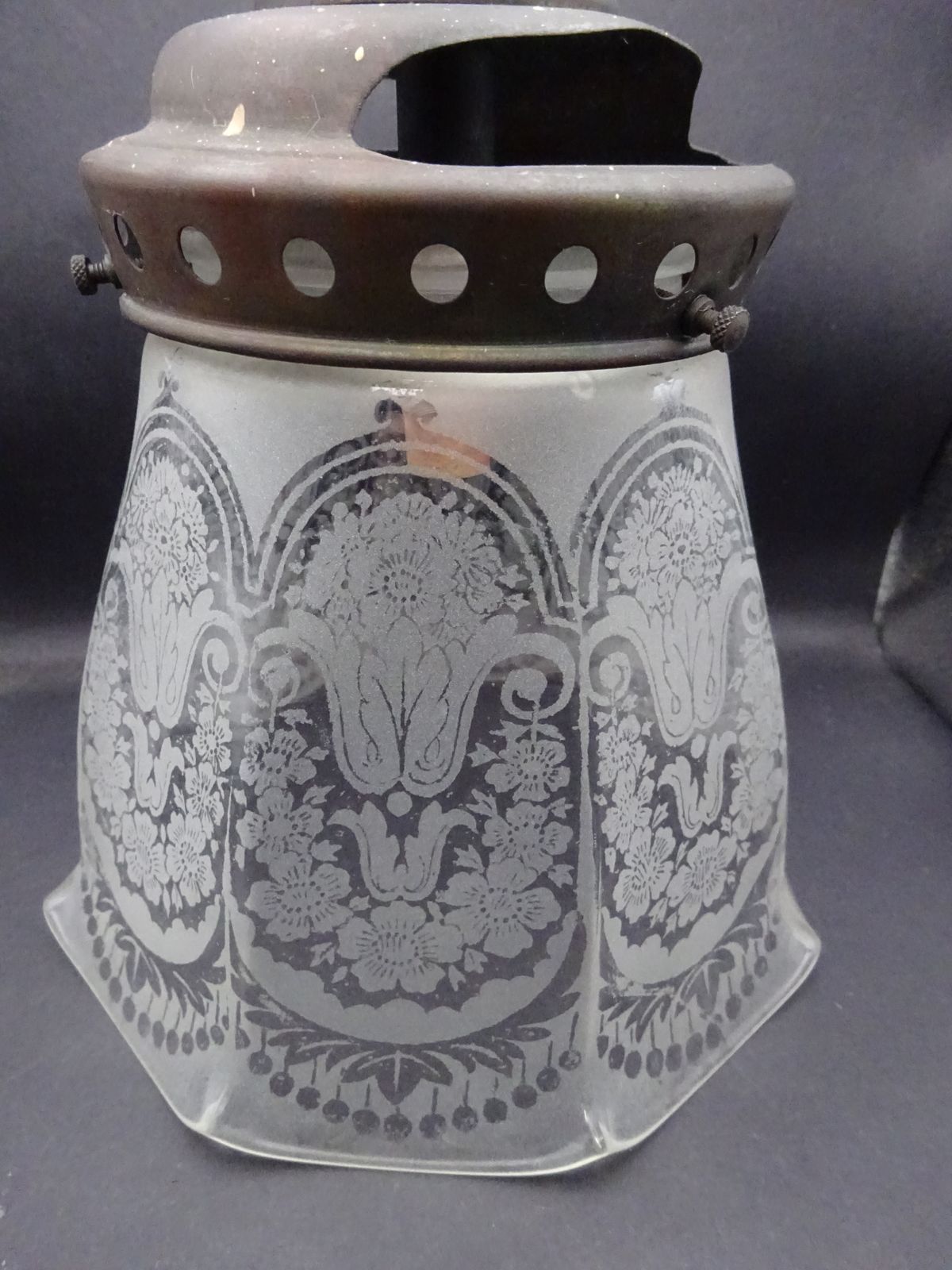 Reclaimed Early 1900s Art Nouveau Tulip Shade & Bray (Leeds) Gas Light Gallery photo for sale
