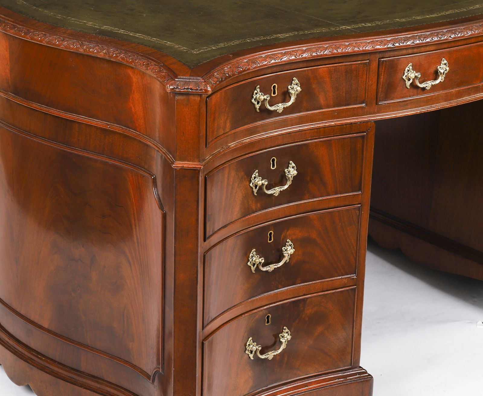 photo furniture Antique Flame Mahogany Serpentine Partners Desk Circa 1900