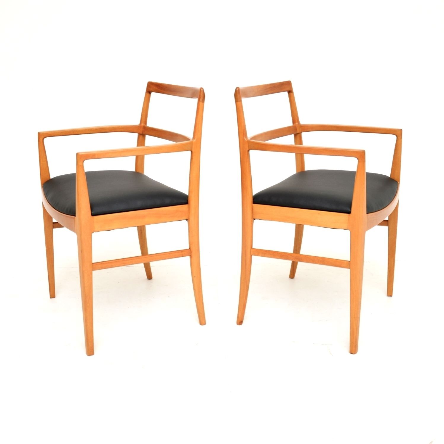 photo furniture Pair Of Vintage Danish Armchairs Designed By Arne Vodder