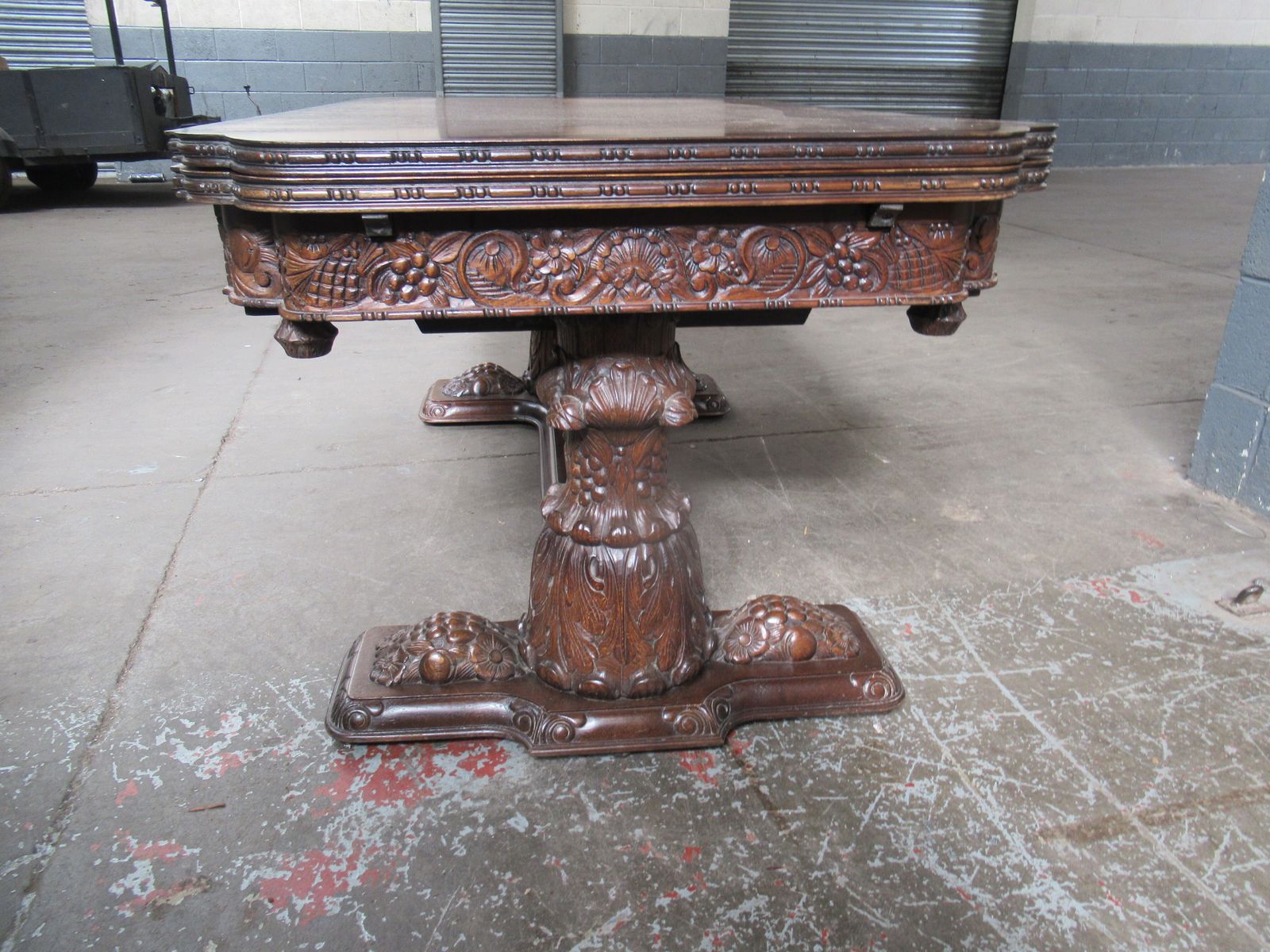 Furniture Large  Extending  Oak Dining Table  To Seat 8/10 photo