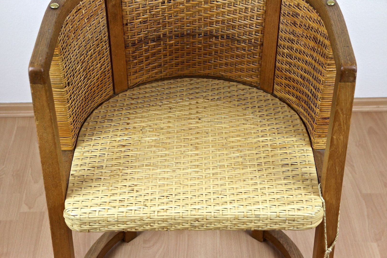photo vintage 20th Century Art Nouveau Armchair Mod. 1307 By Prag Rudniker, Austria Ca. 1903