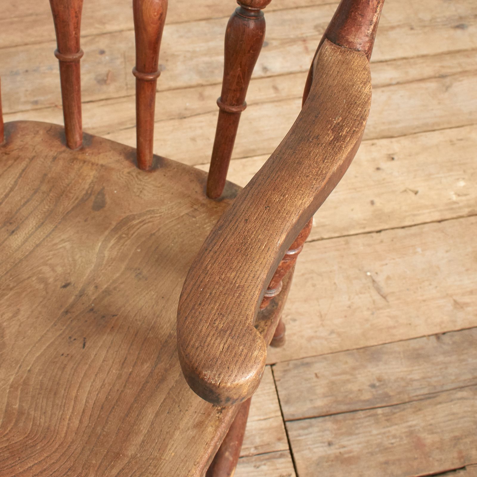 Antique Windsor Farmhouse Chair – Spindle Back photo 299.0