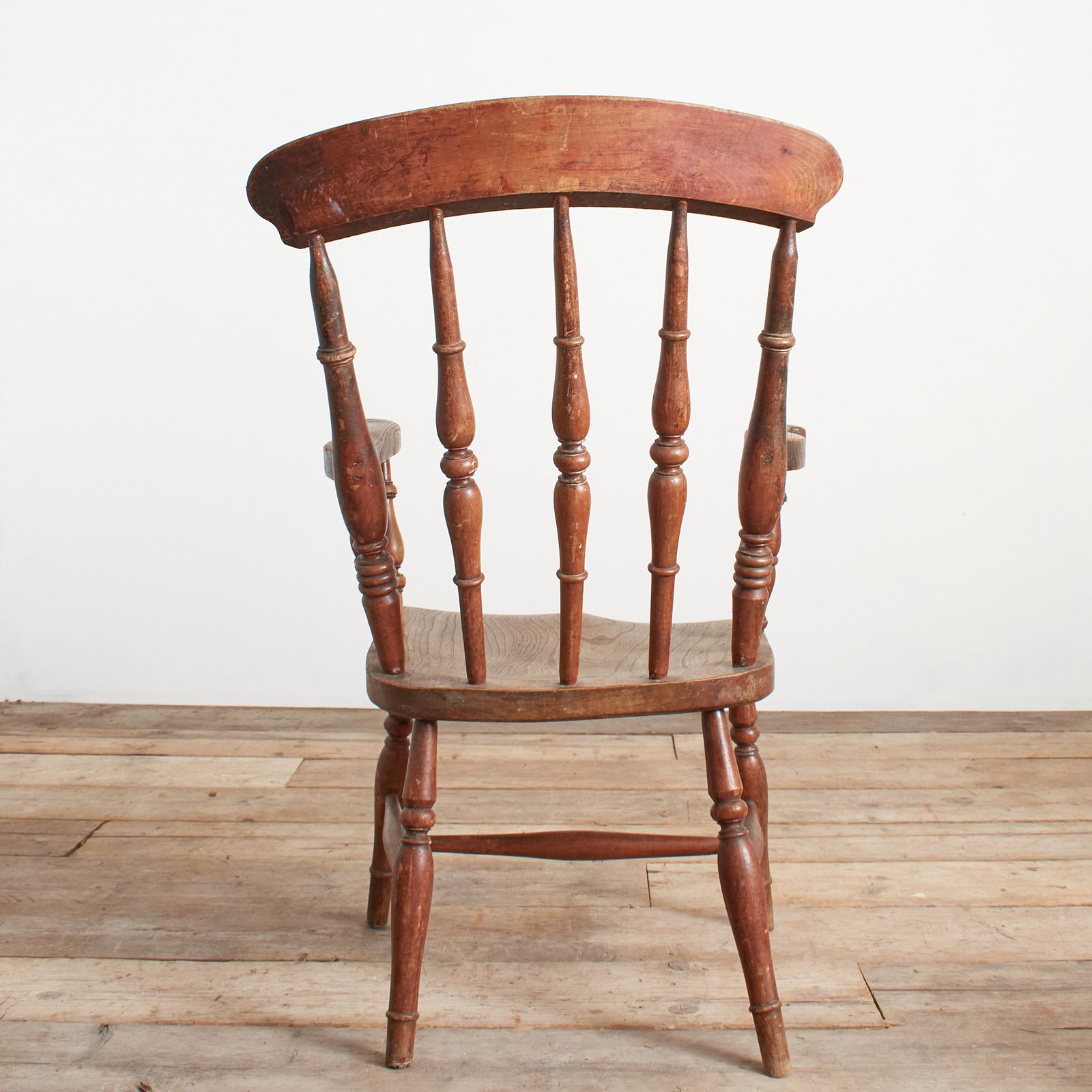 Antique Windsor Farmhouse Chair – Spindle Back photo vintage