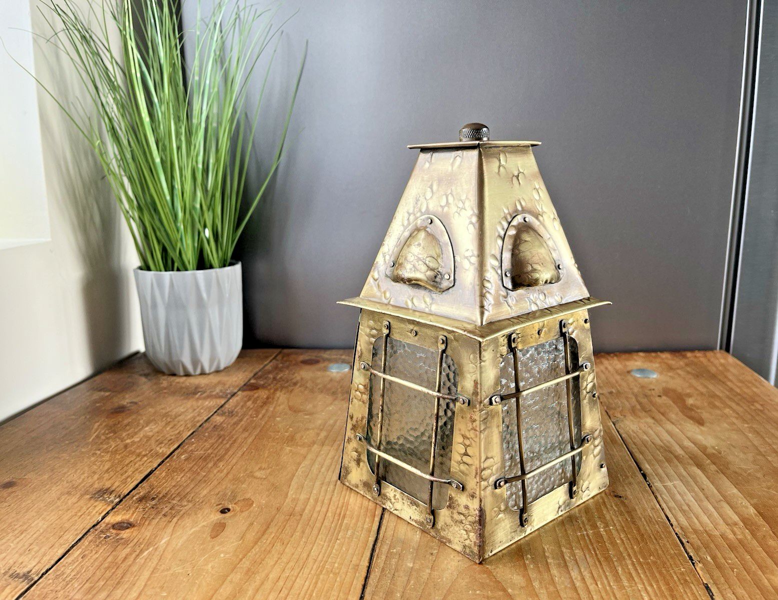 photo furniture Antique Arts & Crafts Textured Brass & Glass Pendant Lantern Porch Lamp Light
