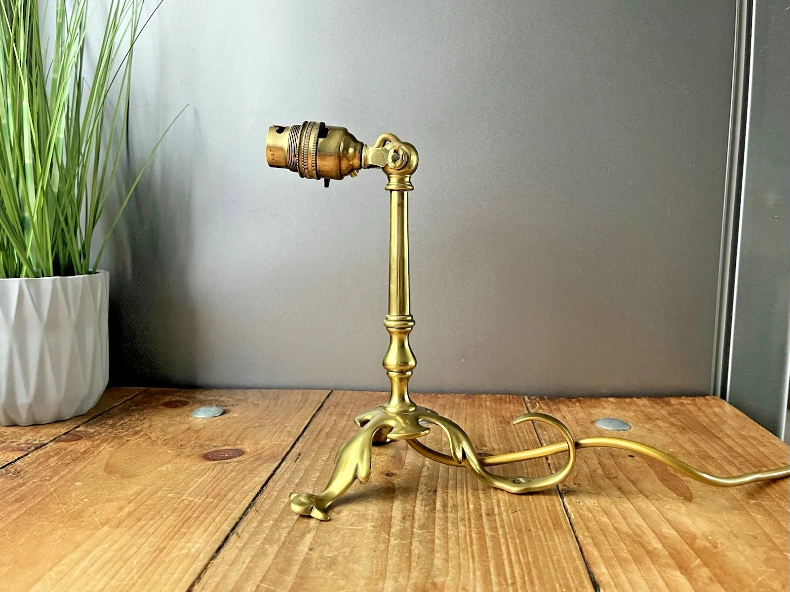 Antique Arts & Crafts Articulated Acanthus Candlestick Carriage Lamp Base Light