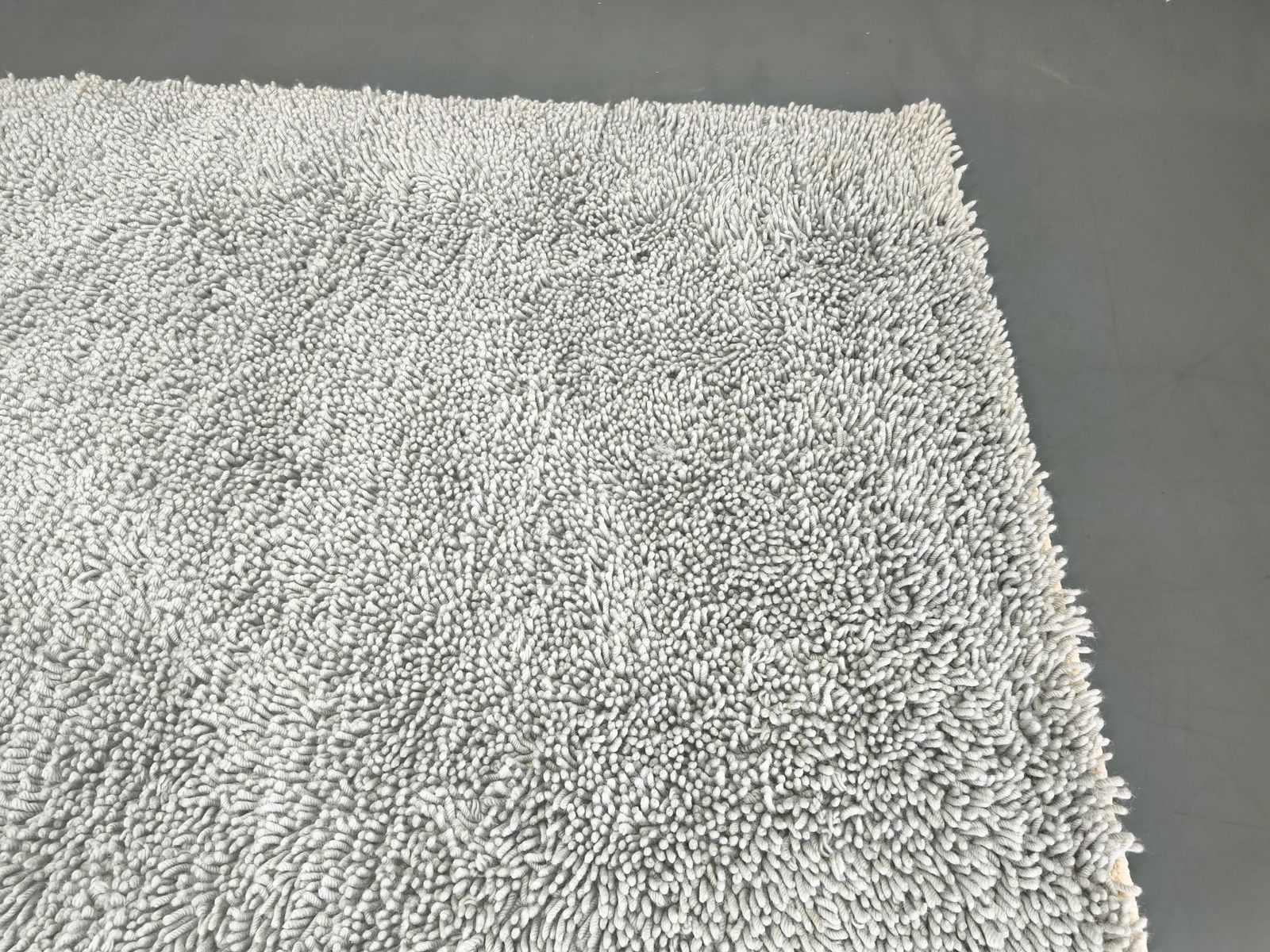 Danish Wool Shag Rug By C. Olesen, Light Grey, 1990s photo 1474.0