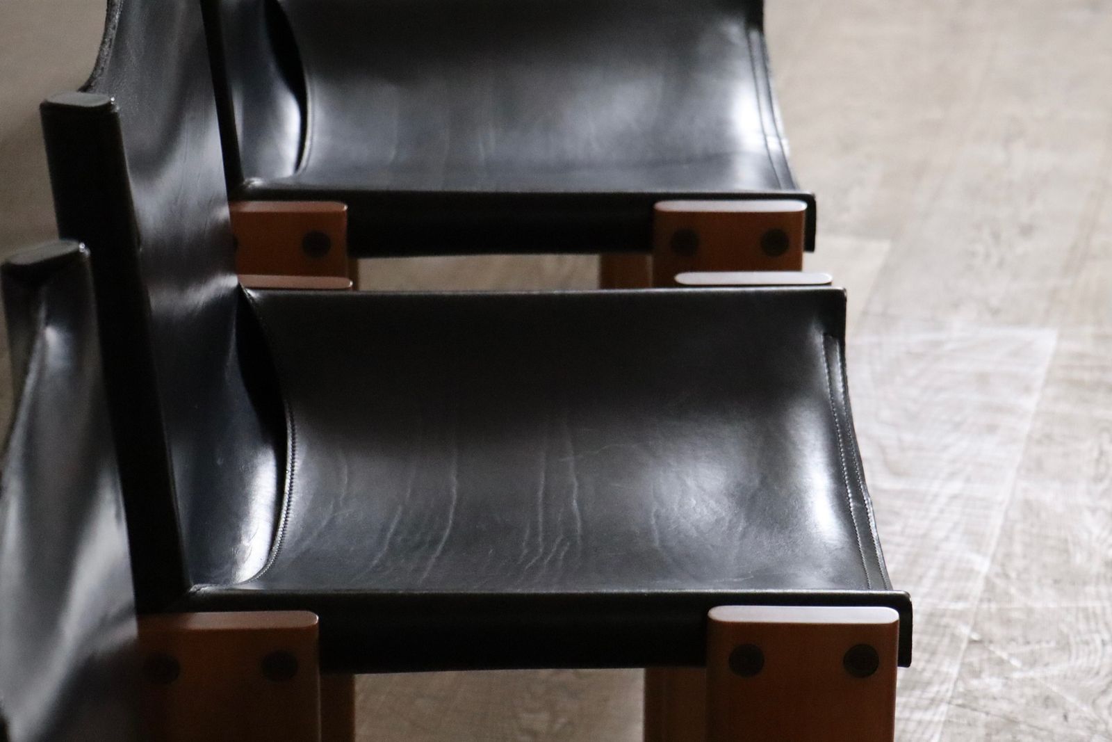 photo for sale Set Van 6 'Monk' Eetkamerstoelen Van Afra En Tobia Scarpa Voor Molteni, Italië, 1974