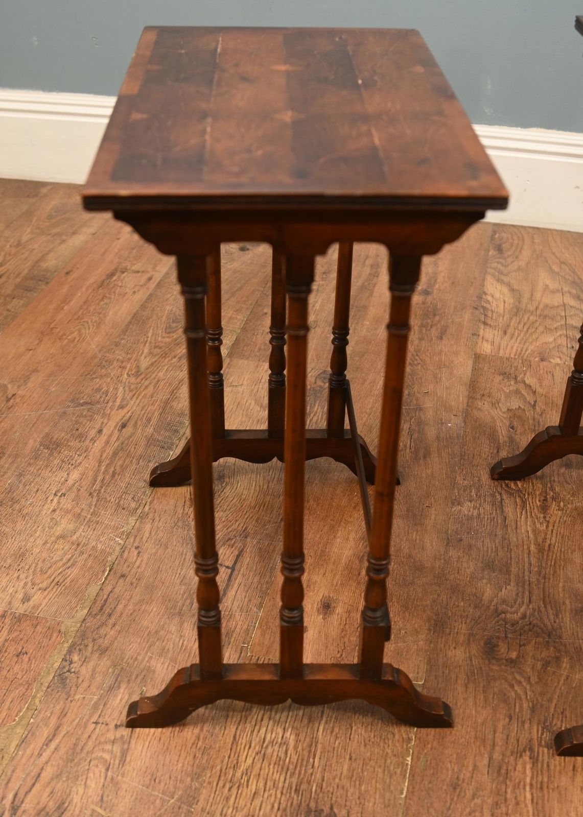 Pair Of Edwardian Mahogany Occasional Tables 1900 Tea Turned Supports photo Furniture