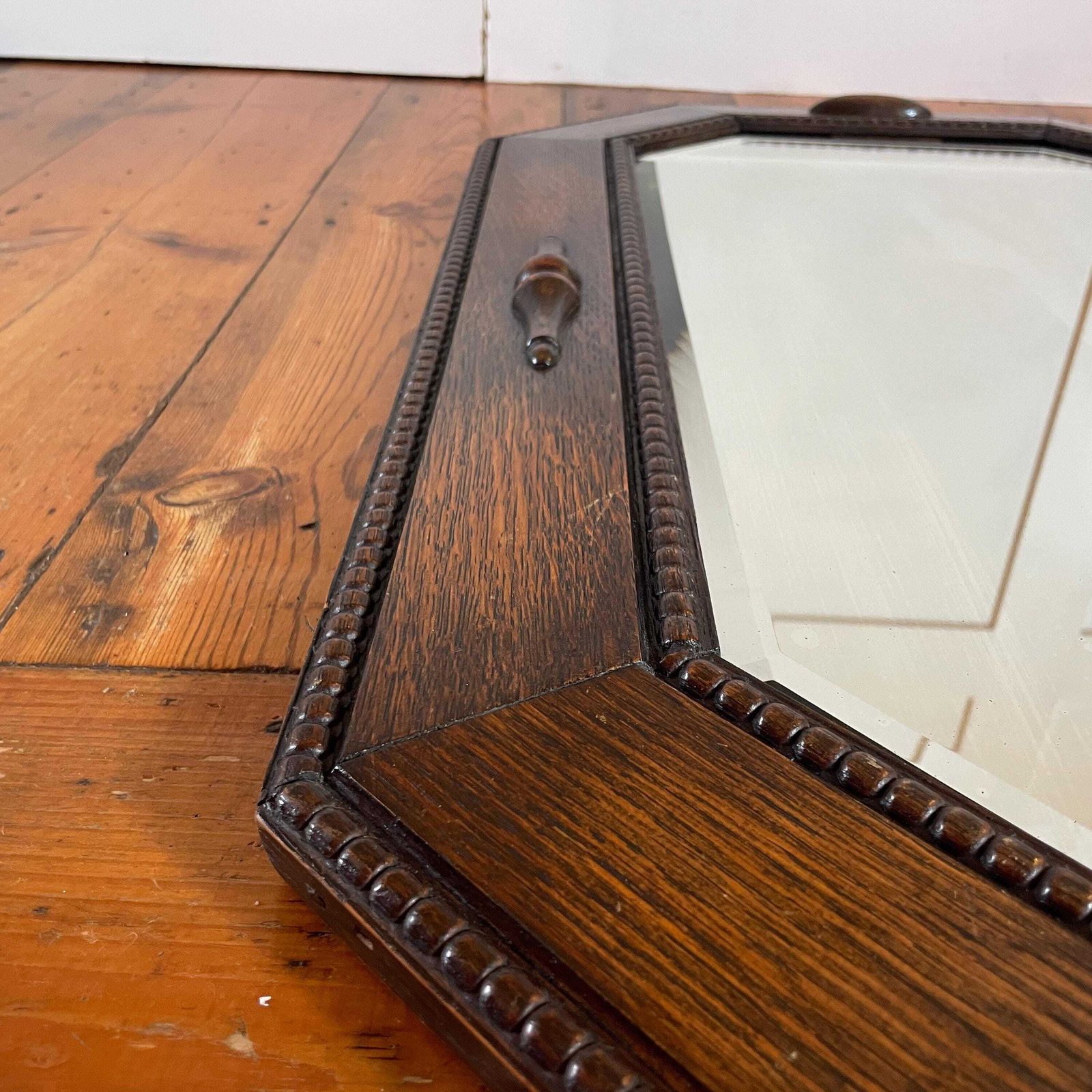 photo vinterior 1930's Antique Oak Bevelled Wall Mirror Octagonal Frame Wood English Arts And Crafts Decorative Mouldings Vintage Early 20th Century Wooden