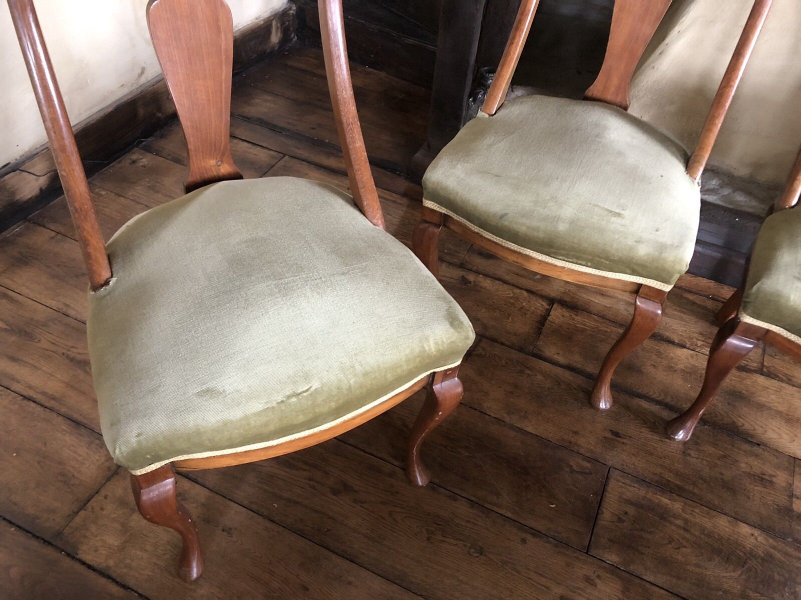 Elegantly Curved Queen Anne Vintage Antique Olive Green Velvet Chairs X 4 photo buy