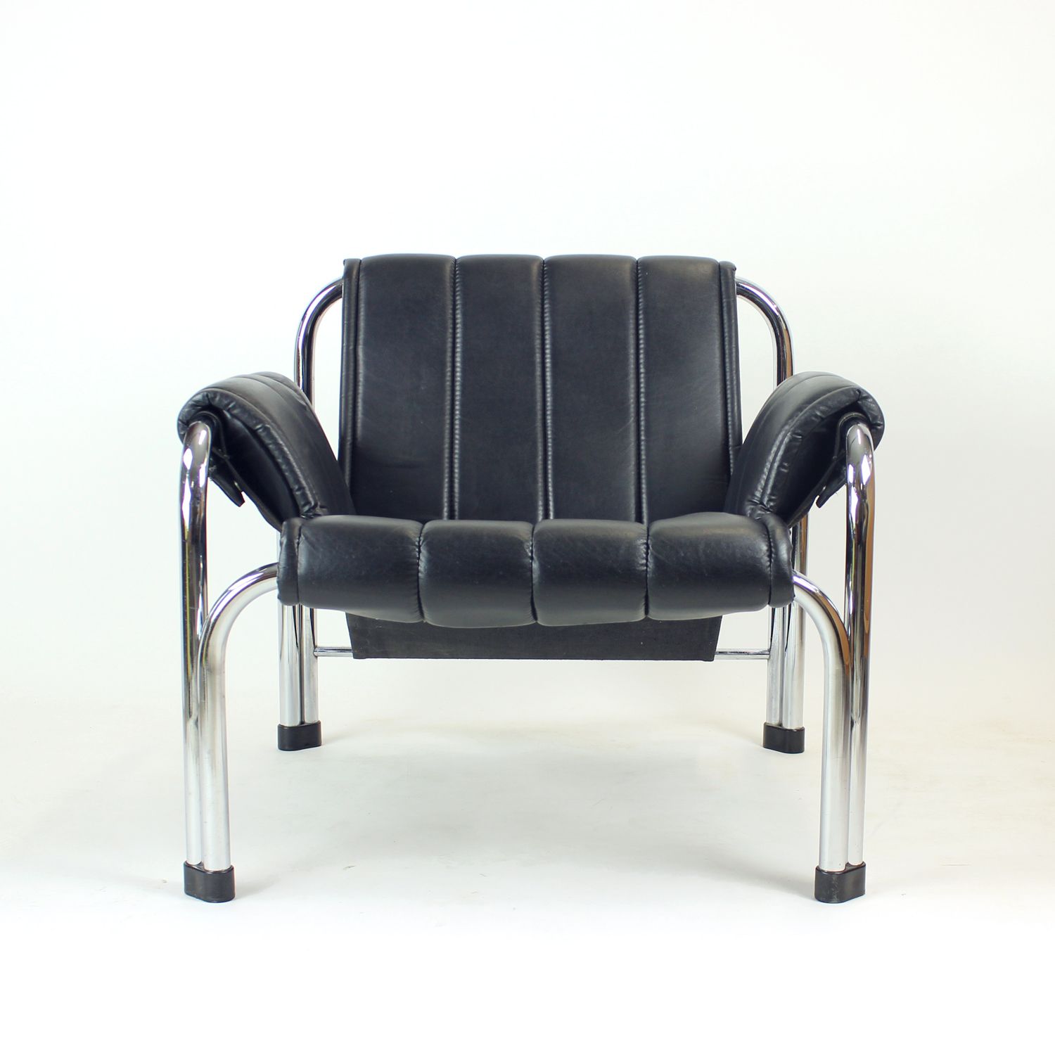 Lounge Chair By Viliam Chlebo In Chrome And Leatherette, Kodreta 1980s photo vinterior