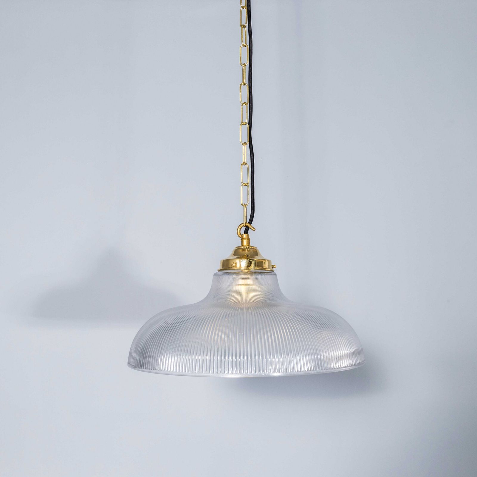 Contemporary Prismatic Glass Pendant Lamp 38cm – Extra Large photo vinterior