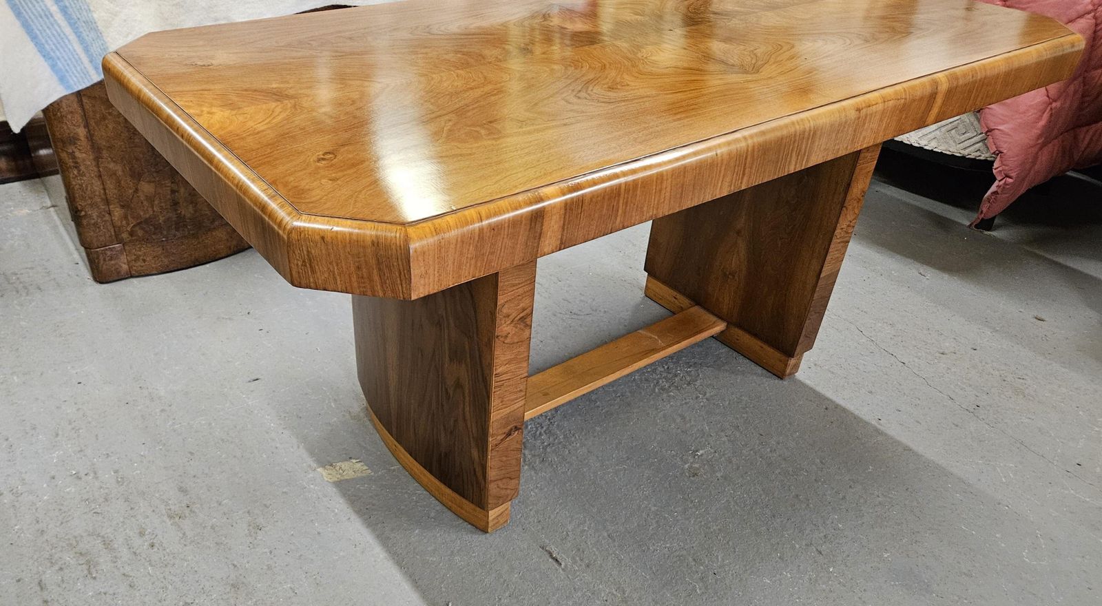 Art Deco Walnut Pedestal Dining Table photo vinterior