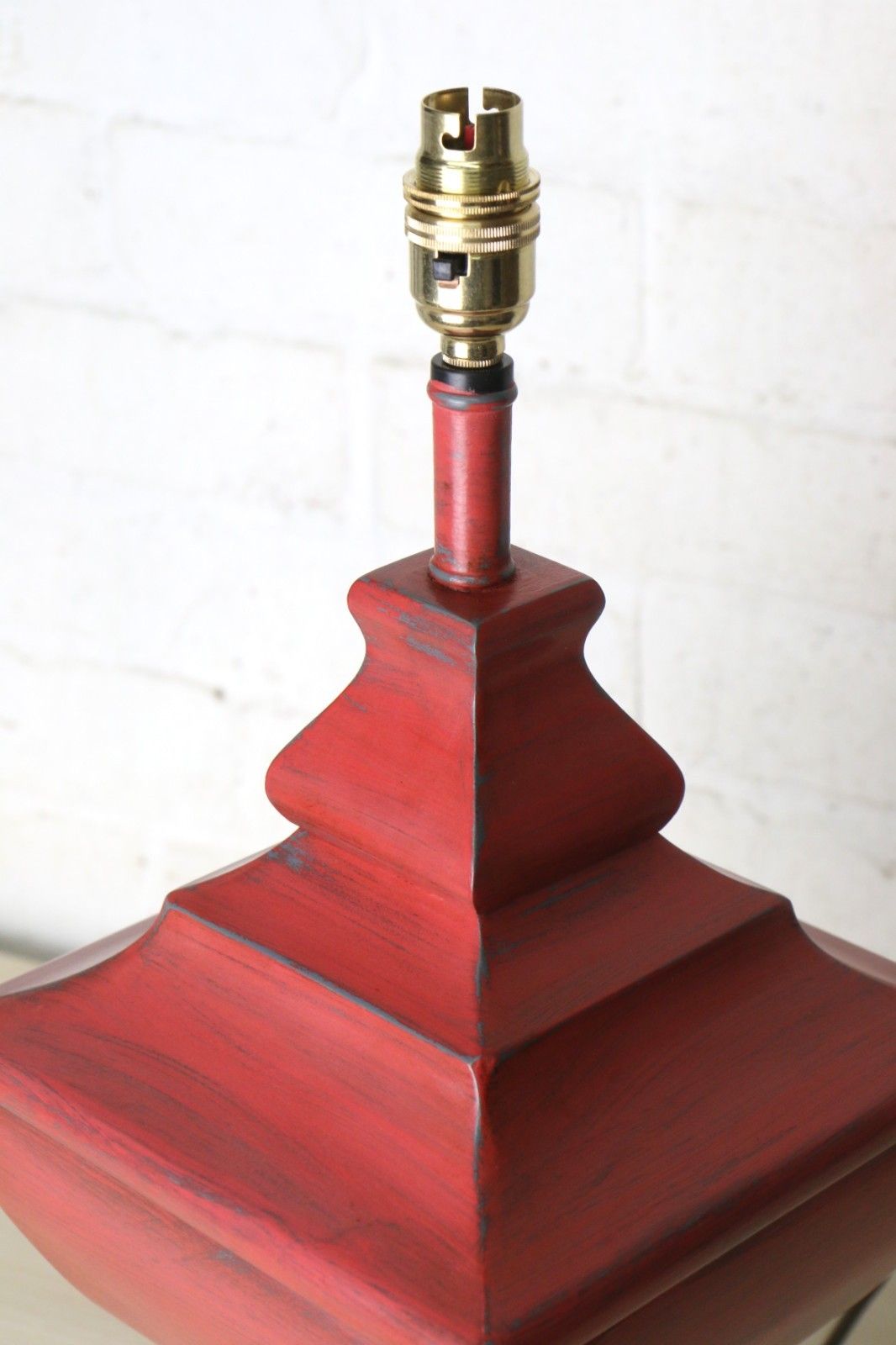 Table Lamp Vintage Large Ethnic Pagoda Shaped Wooden Lamp Distressed Red Finish photo vinterior