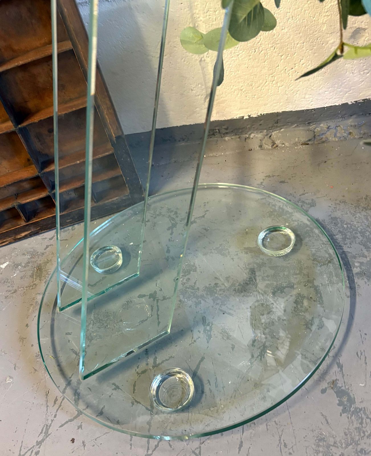 Vintage Italian 1980’s Tempered Glass Modern Side / Drinks Table Original Unique Furniture photo 185.0