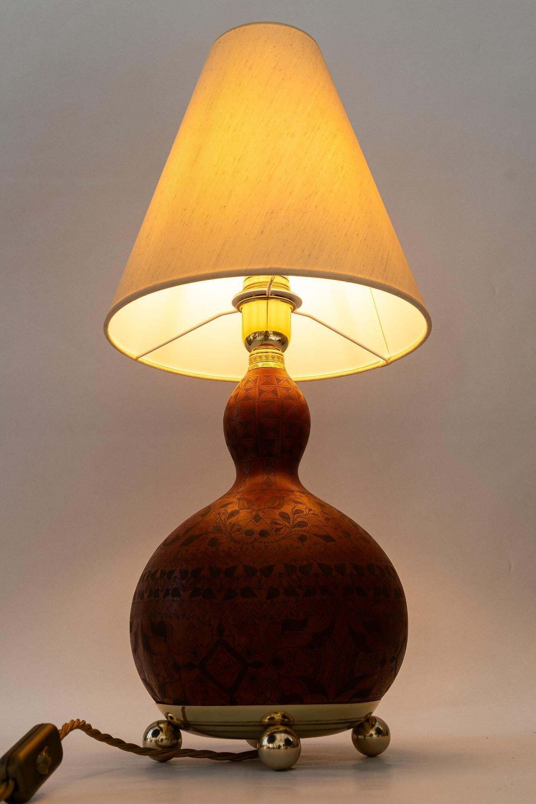 photo vintage Art Deco Table Lamp With A Sort Of Pumpkin Hand Engraved With Fabric Shade 1920s