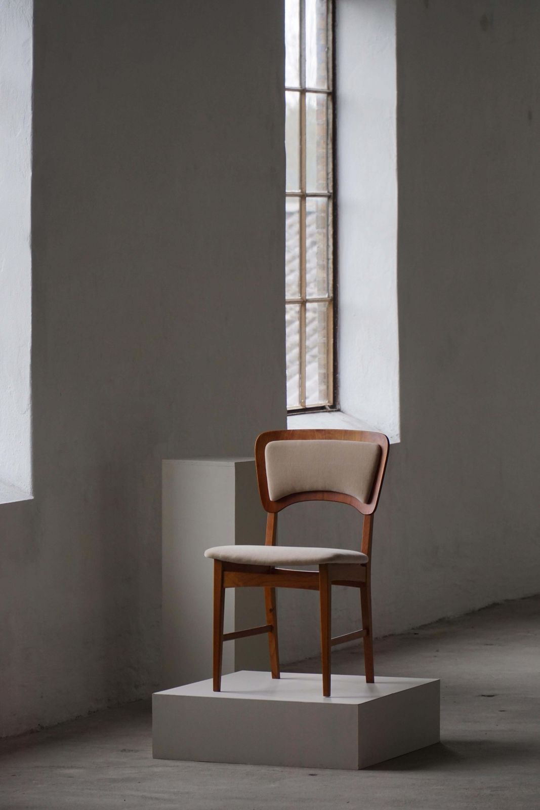 Danish Mid 20th Century, Set Of 6 Dining Chairs In Oak, Teak & Mohair, 1960s photo furniture