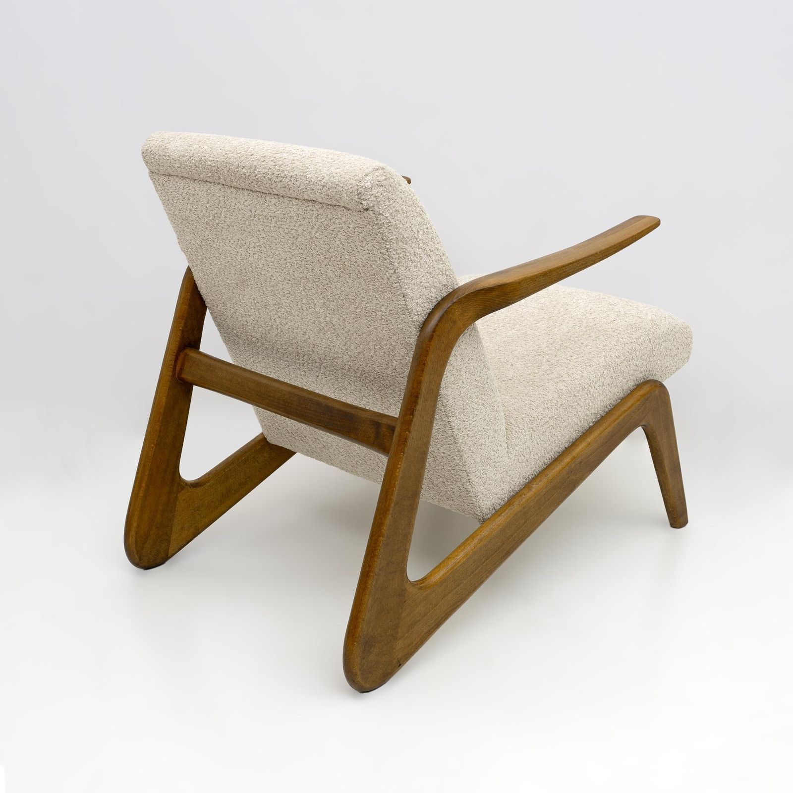 Pair Of Mid Century Modern Italian Bouclé Lounge Chairs photo vinterior