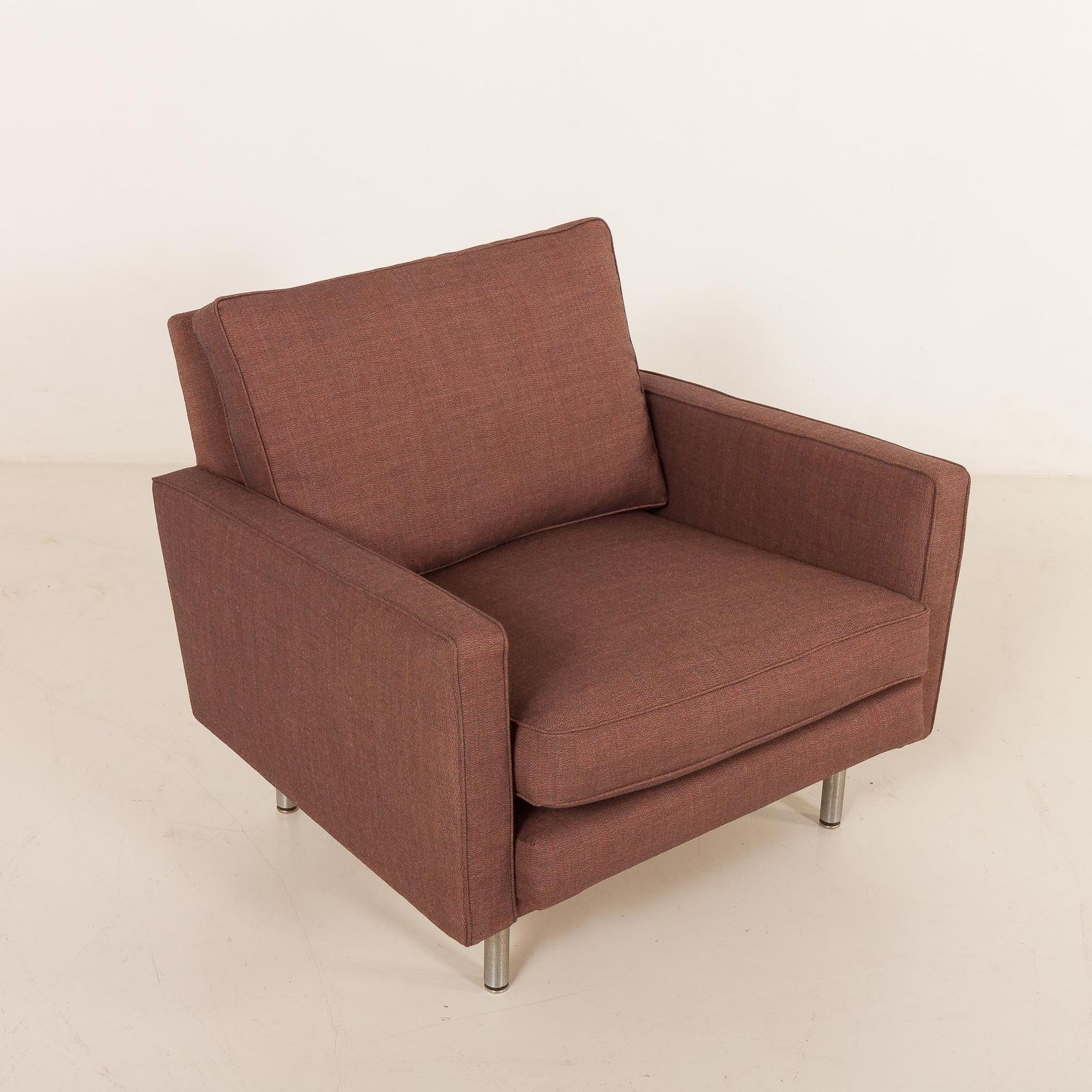photo for sale George Nelson “Loose Cushion” Lounge Chair For Herman Miller, 1960s