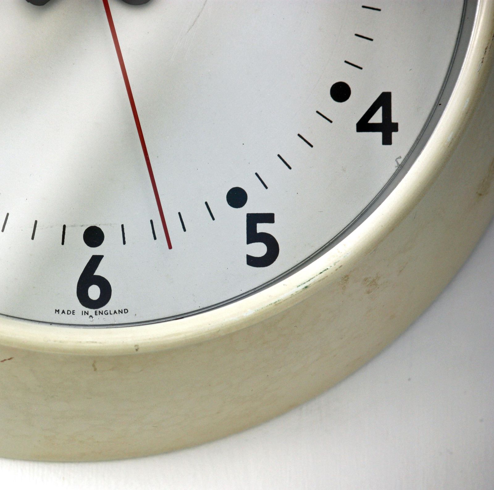 Vintage Synchronome Wall Clock   28cm Retro Clock Mid Century Clock Metal Industrial Gift Off The Wall Clocks photo Home Decor