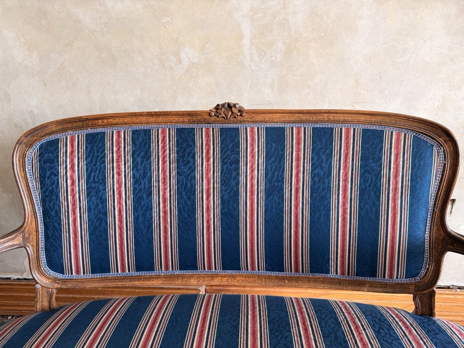 Furniture Antique Continental  Louis XV Deep Blue Red Stripe Chaise Longue Settee Sofa photo