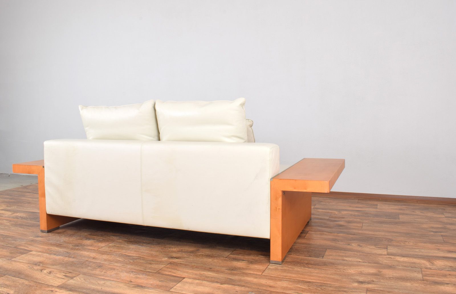 Italian Leather Sofa From Giorgetti, 1980s. photo vinterior