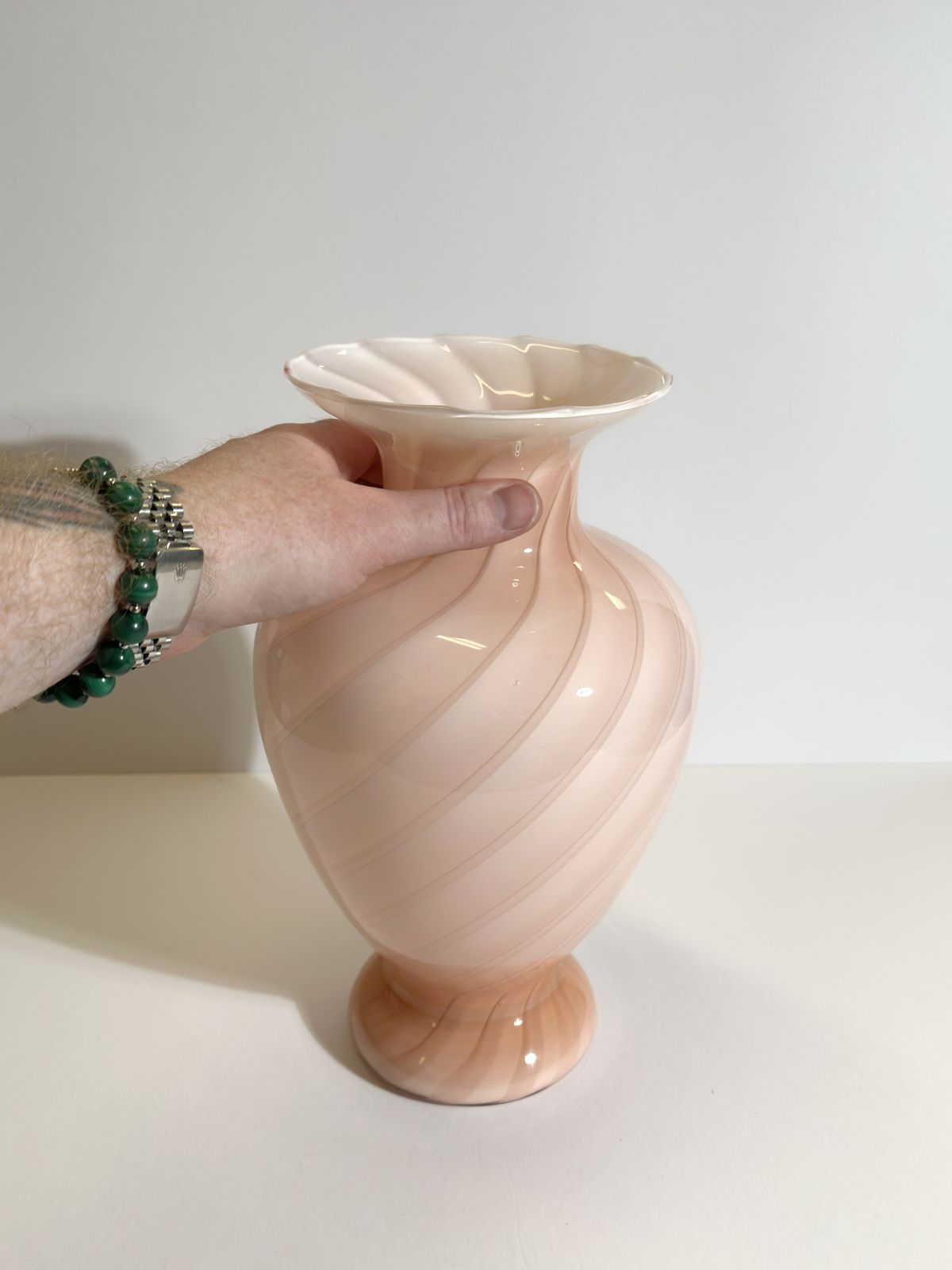 Murano Blush Pink Glass Vase, Cased Optic Swirl Urn On Pedestal, 1970s Italy photo 550.0