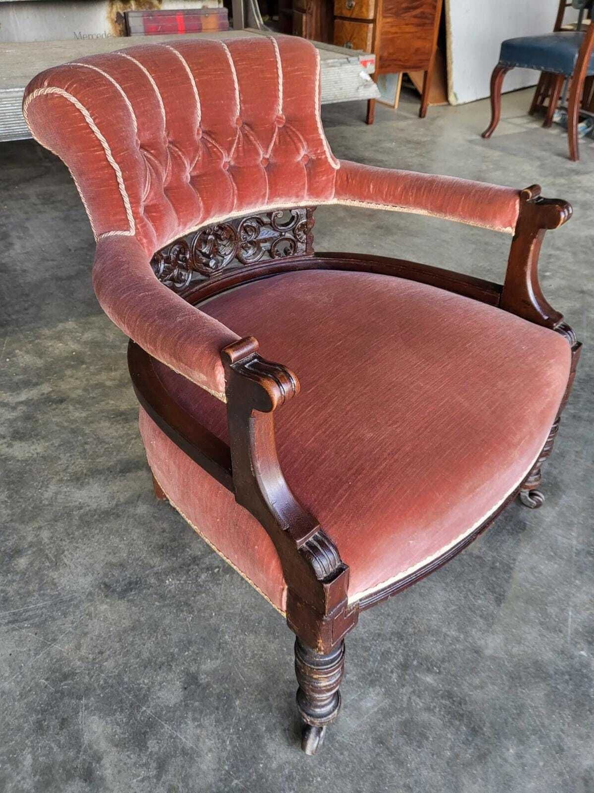 Antique Upholstered Bedroom Tub Arm Chair Legs Castors
