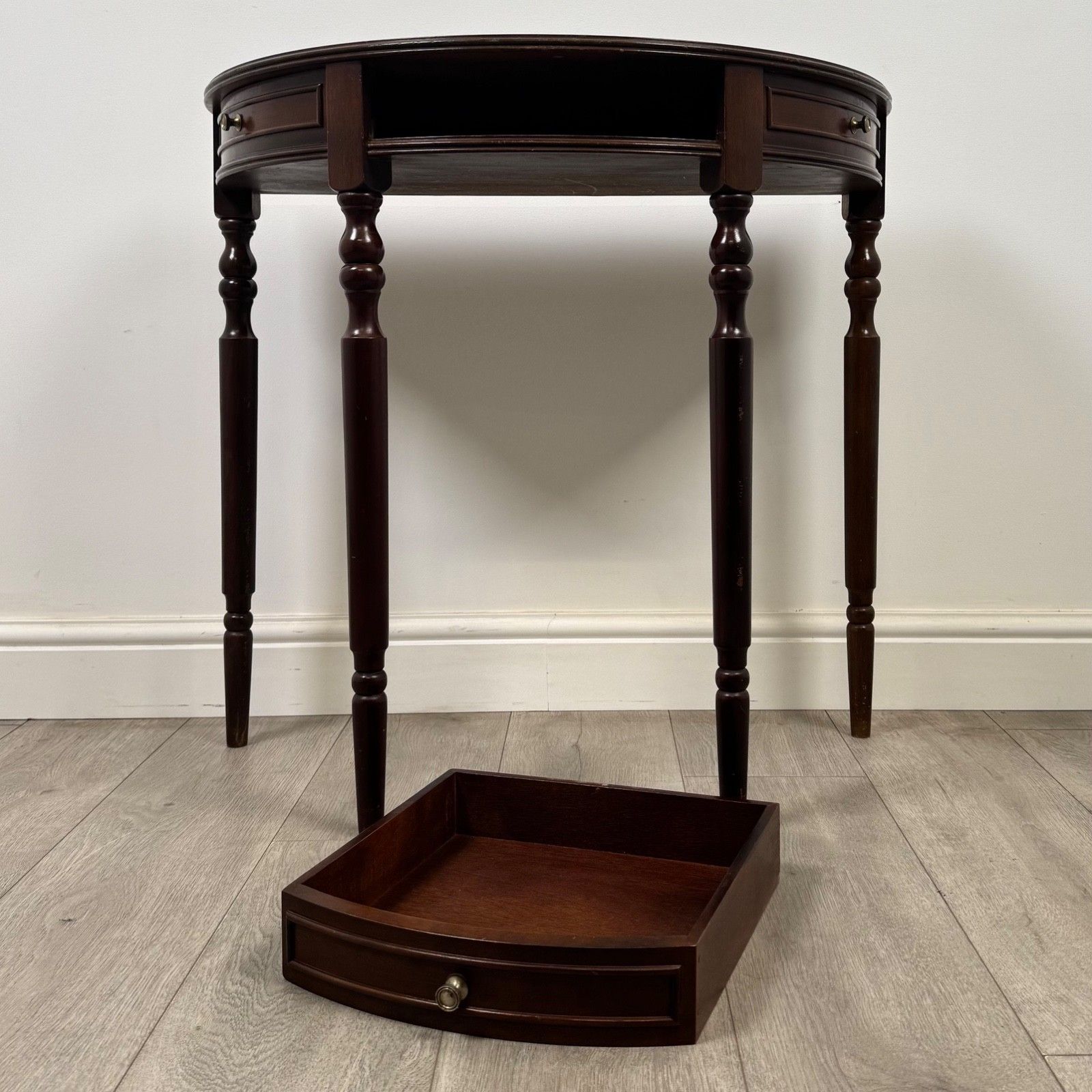 photo for sale Antique 20th Century Small Demi Lune Side Table In Mahogany ( Af 5355 )