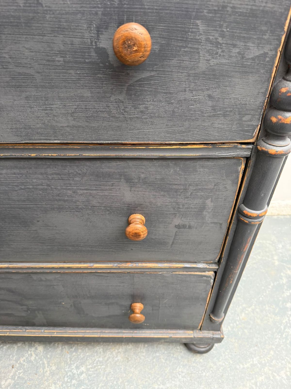 A Huge Pine Victorian Painted Light Grey 5 Drawer Chest Of Drawers photo vintage