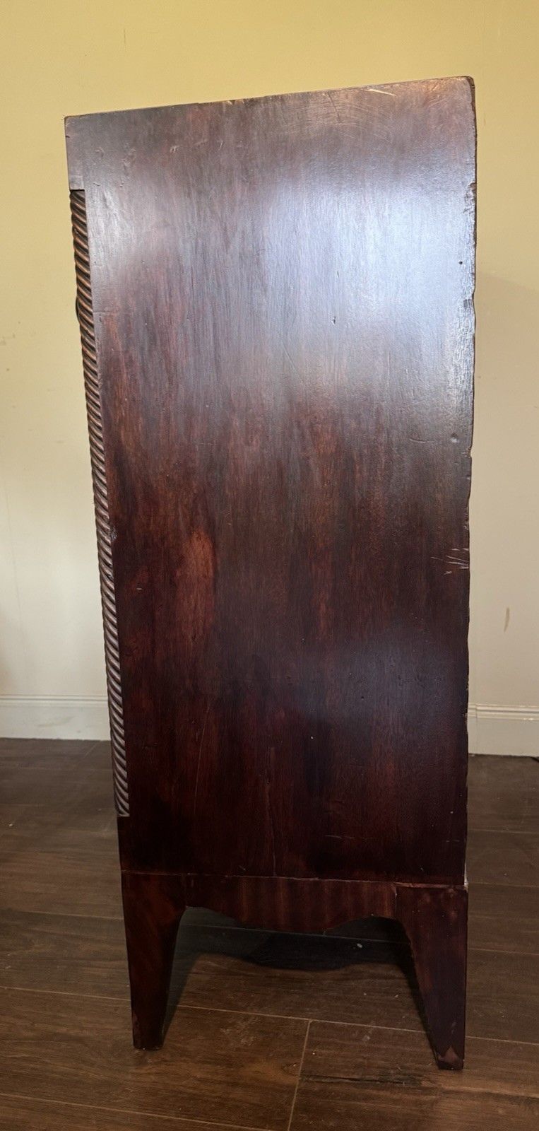 photo furniture Regency Mahogany Bow Fronted Chest Of Drawers
