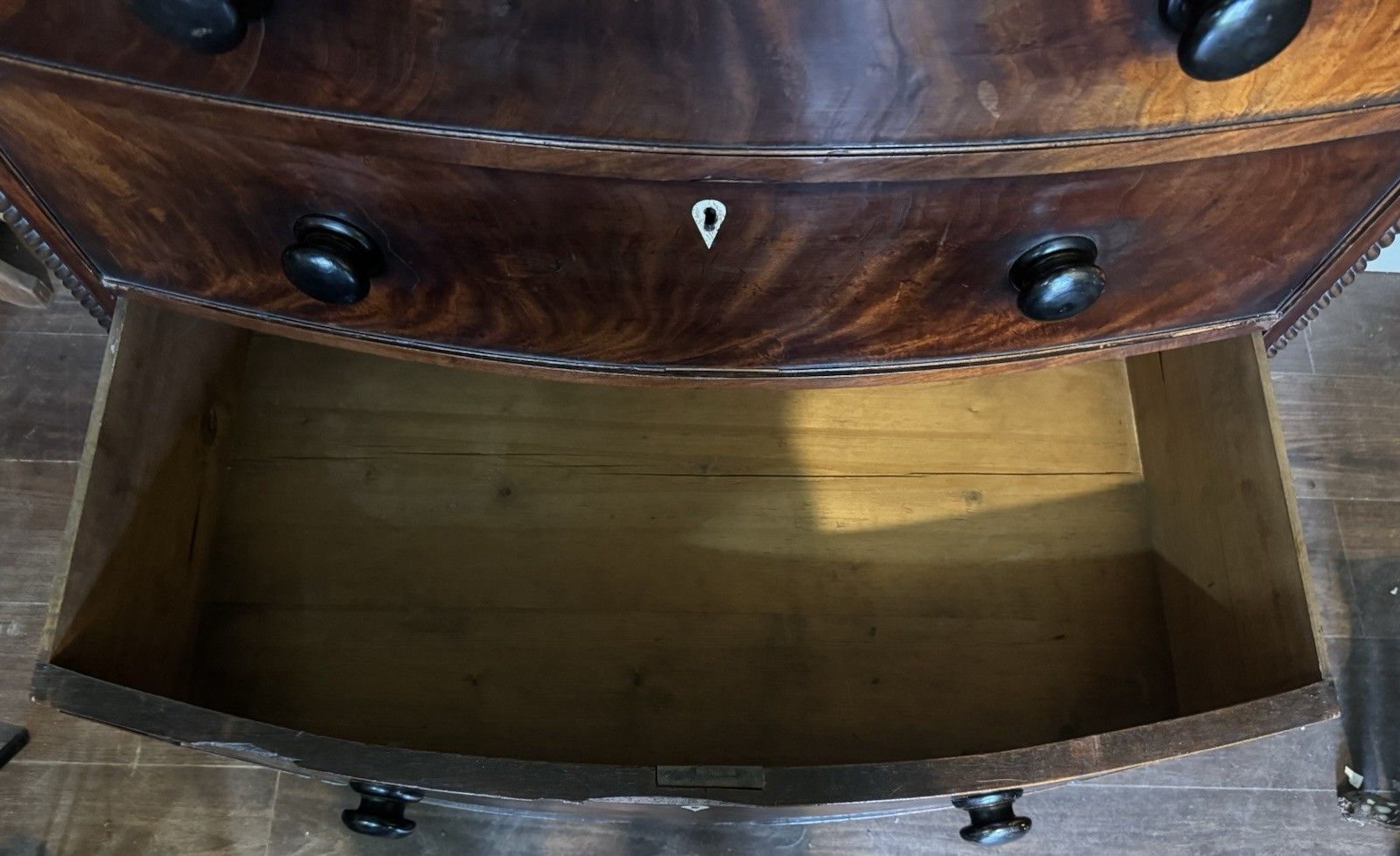 photo buy Regency Mahogany Bow Fronted Chest Of Drawers