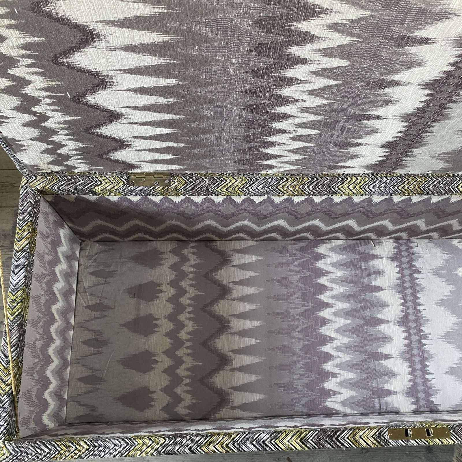 Fabulous Early 20th Century Box Ottoman With Kilim Upholstery photo vinterior