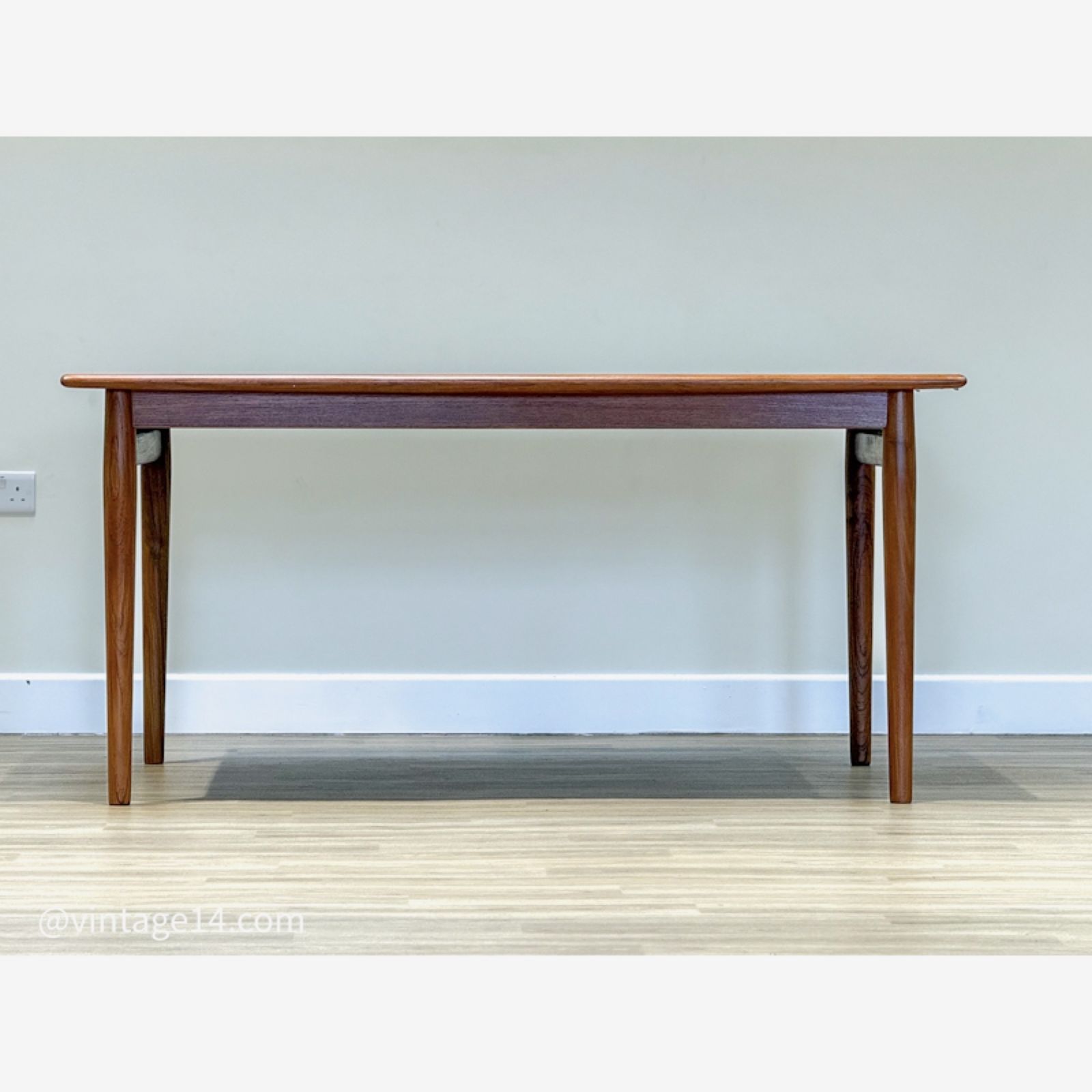 Mid Century Danish Teak Extending Dining Table (Johannes Andersen) photo for sale