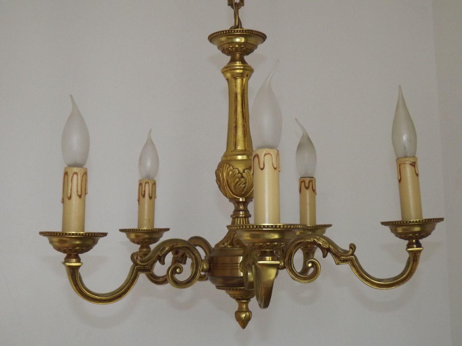 photo vintage French Mid Century Quality Bronze 5 Light Traditional Style Chandelier