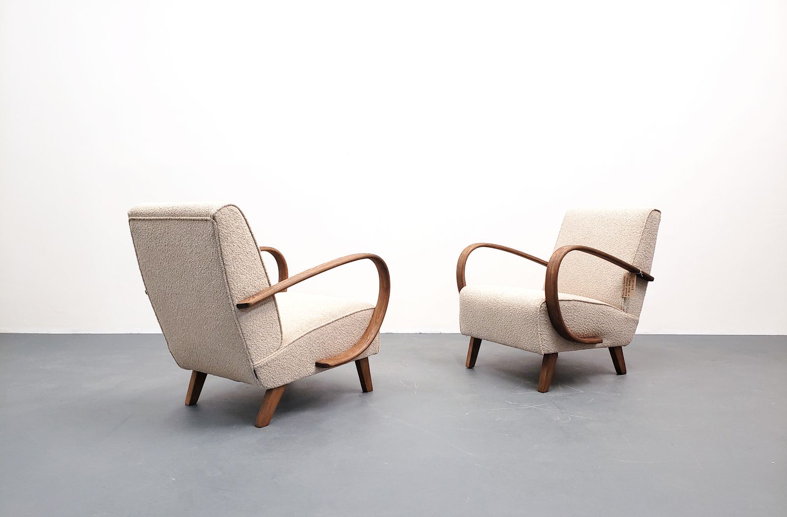 Set Of Two   1930 Jindrich Halabala Bentwood Armchairs In Beige Boucle photo buy