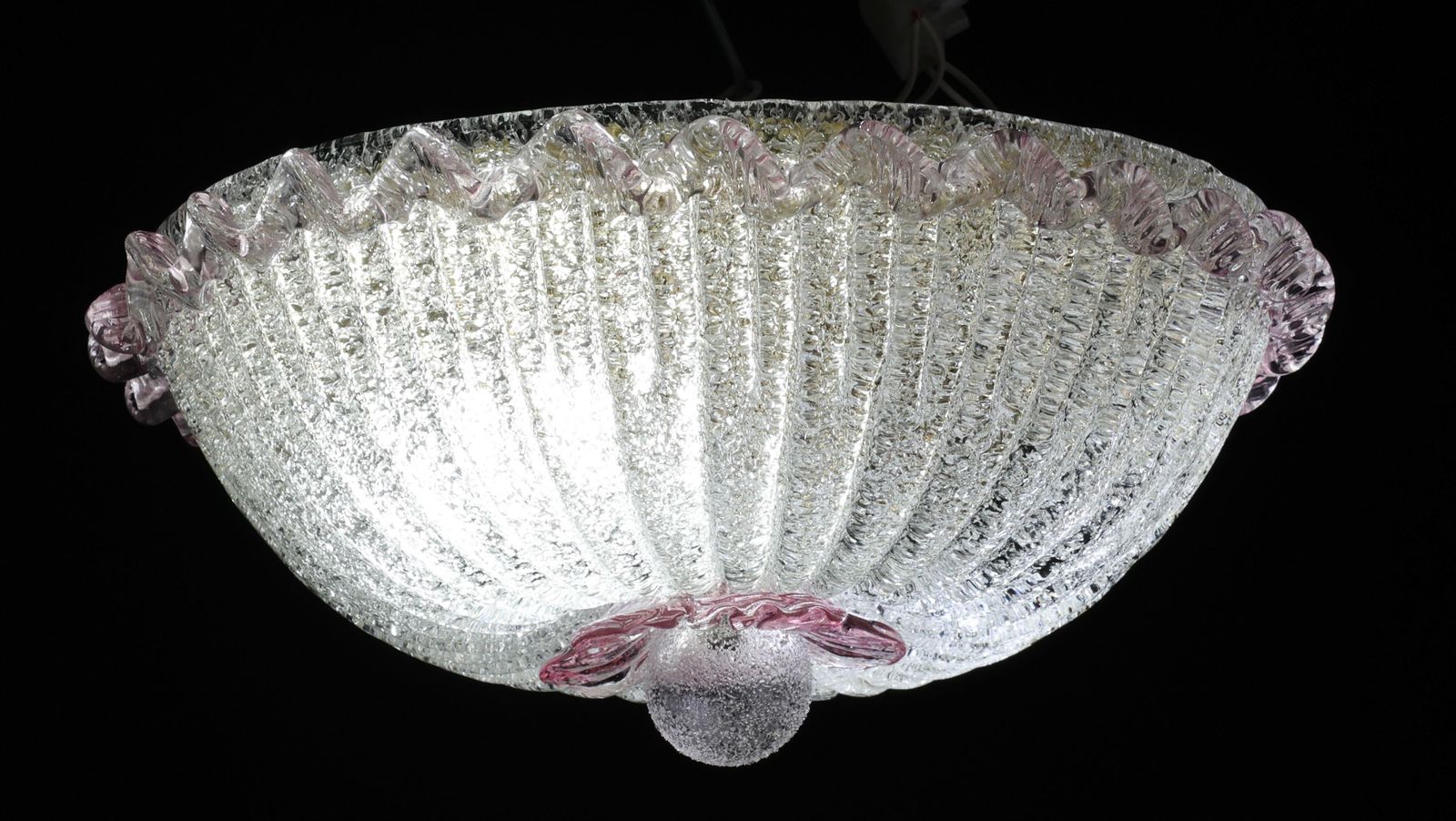 photo furniture Elegant Italian Pink And Murano Glass Ceiling Flower