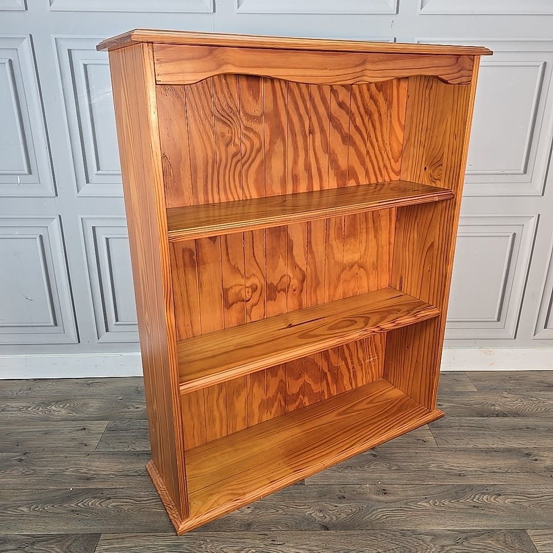 Vintage Pine Open Bookcase – Three Shelf – Scalloped Top Book Shelves Retro Wood photo furniture