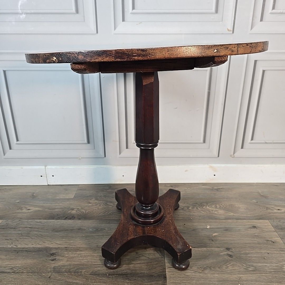 photo furniture Antique Tilt Top Table – Side Inlaid Marquetry Top – Pedestal Base Window Lamp