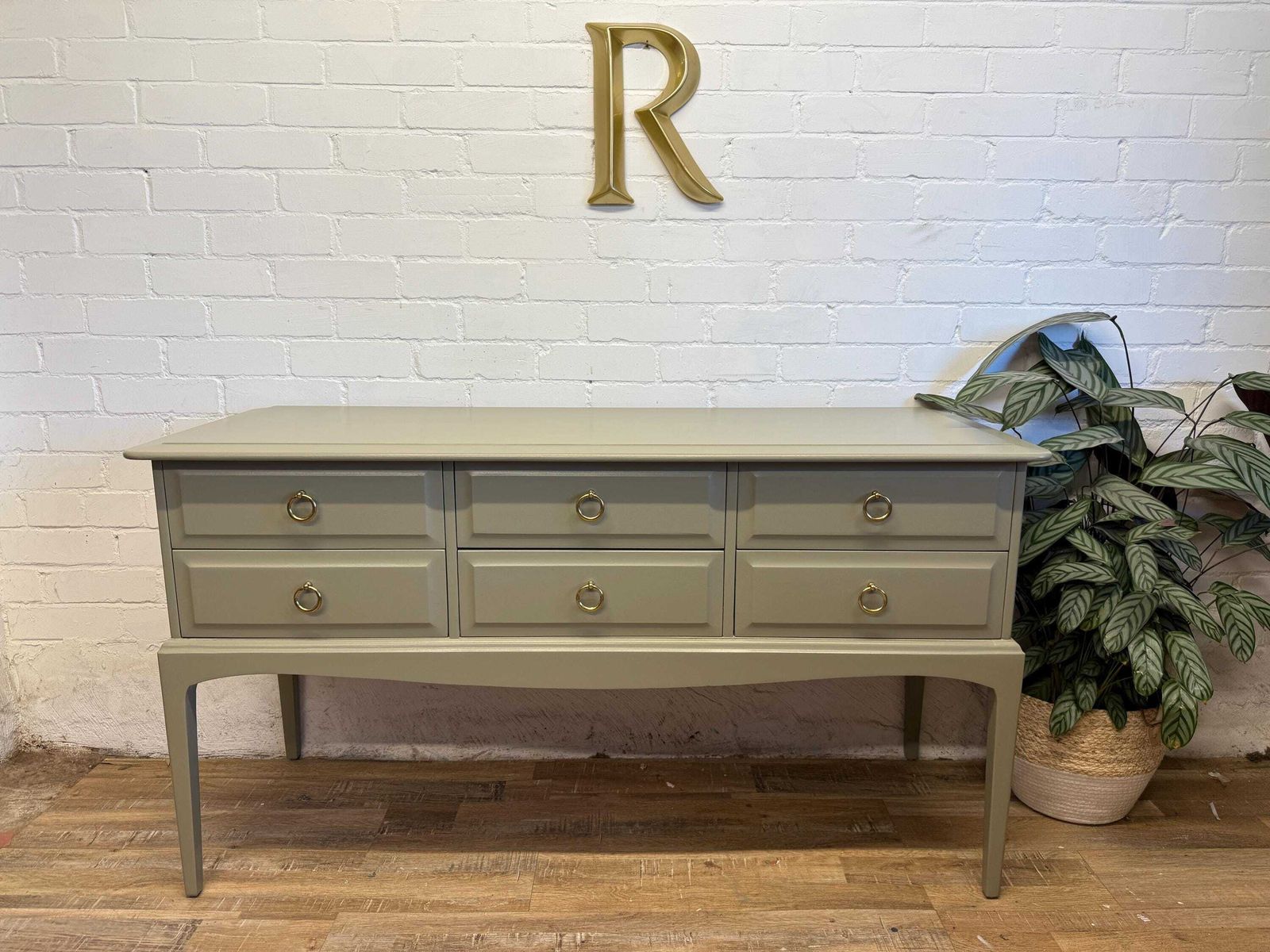 Stag Minstrel Console / Dressing Table In Treron By Farrow And Ball