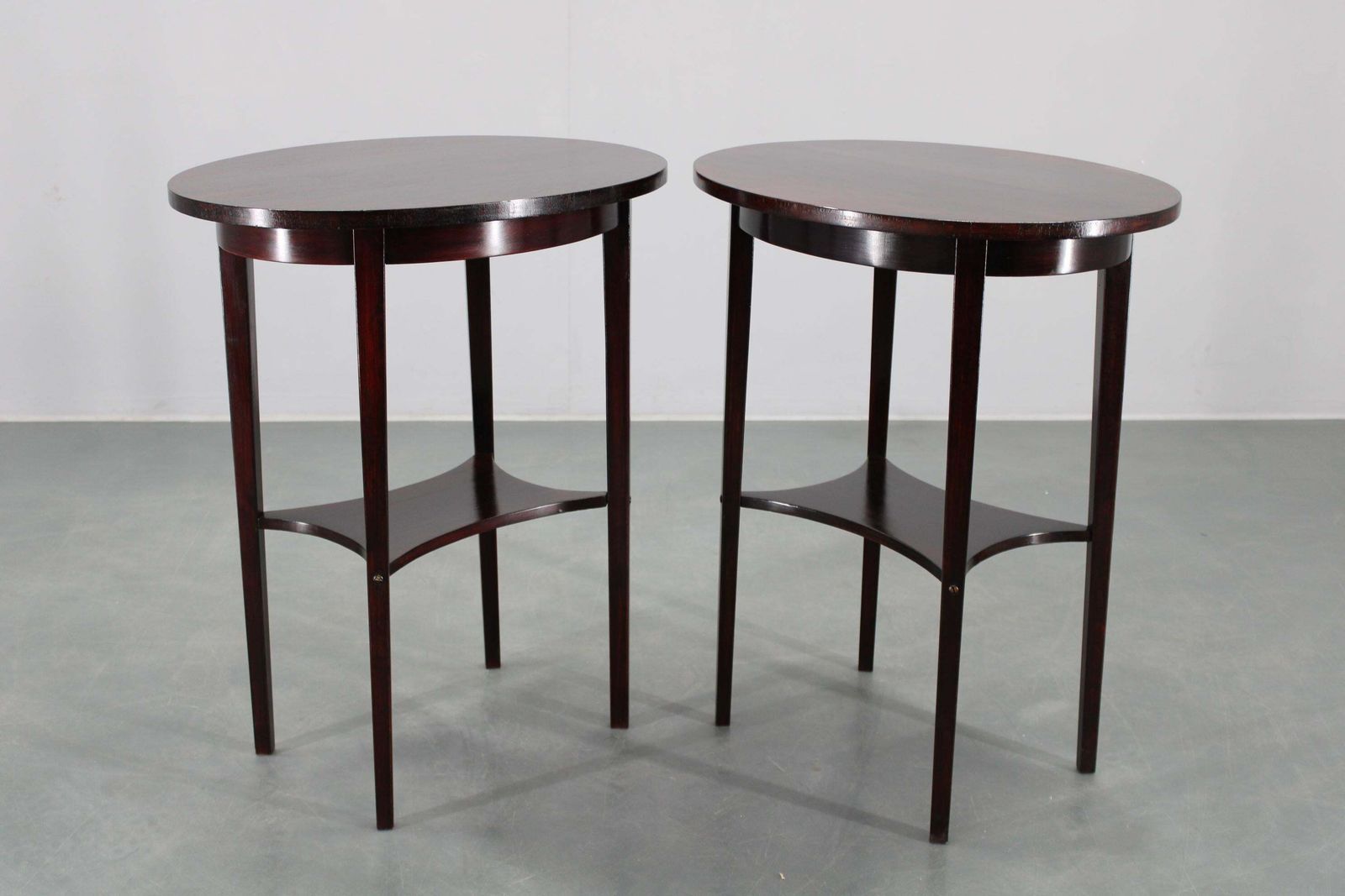 1930s Pair Of Restored Thonet Side Tables No. 206, Czechoslovakia photo vinterior